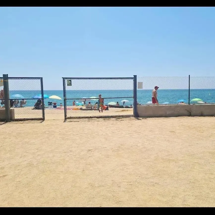 Camping El Pinar Platja Santa Susanna Campsite