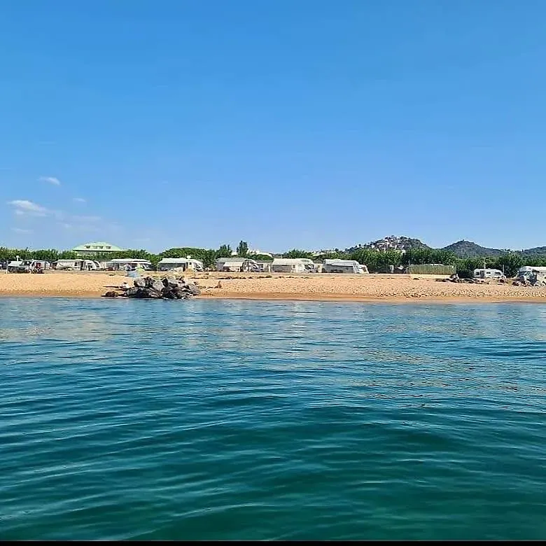 Camping El Pinar Platja Santa Susanna Campsite